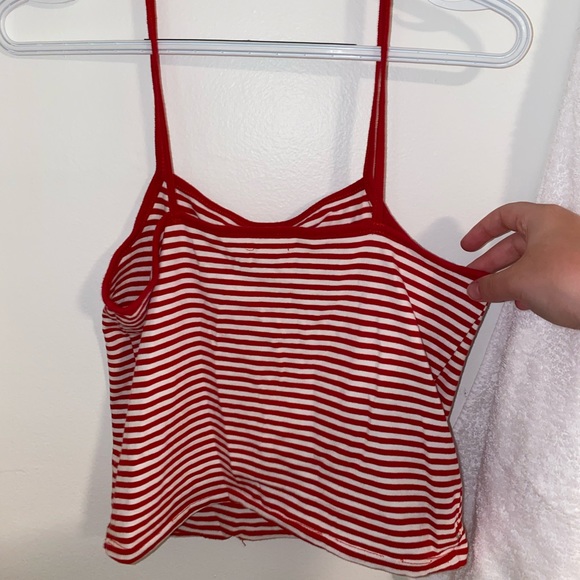 Crop top - Picture 2 of 2